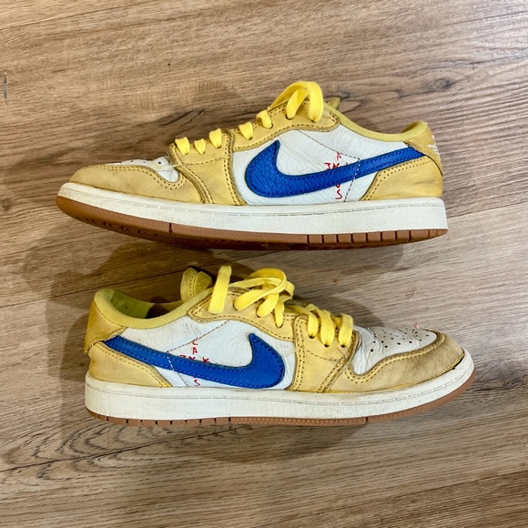 Air Jordan 1 Low Travis Scott Canary🌵 size 1.5 PRESCHOOL with 📦 - Picture 2 of 7